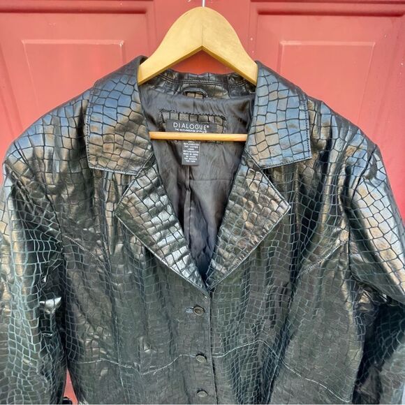 DIALOGUE EMBOSED CROC JACKET - Picture 3 of 10